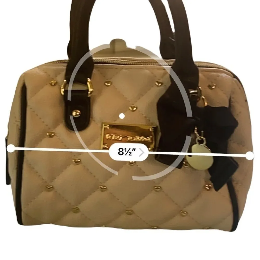 Betsey Johnson - White Quilted Little Purse - Picture 6 of 8